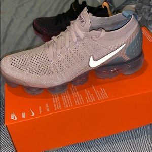Selling these shoes. Nike VaporMax size 8.5